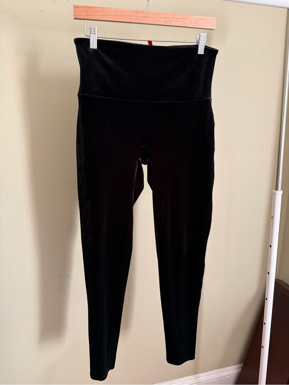 SPANX Black Velvet High-Waist Leggings with Red Tag